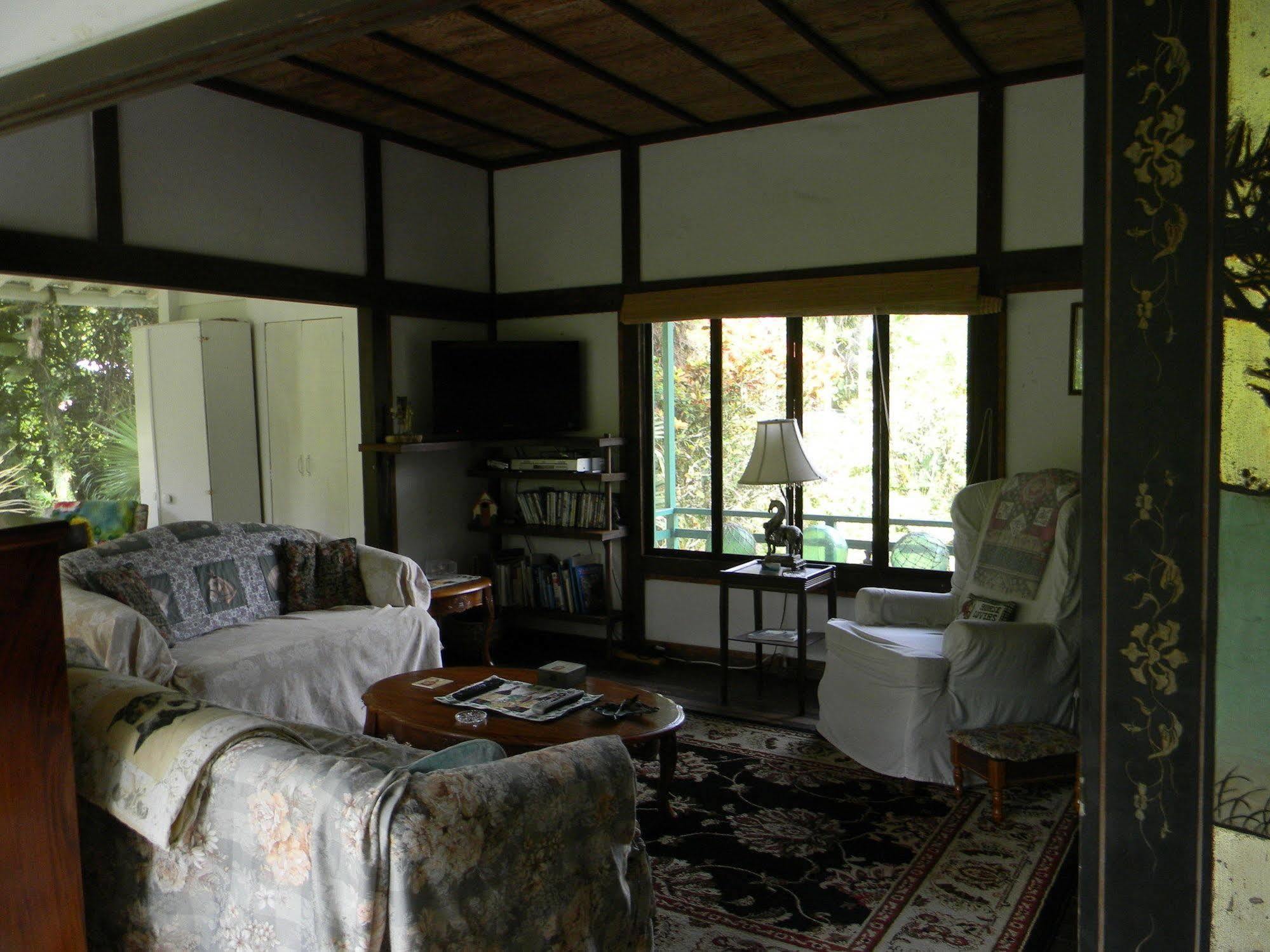 Maureen'S Bed And Breakfast Hilo Exterior photo